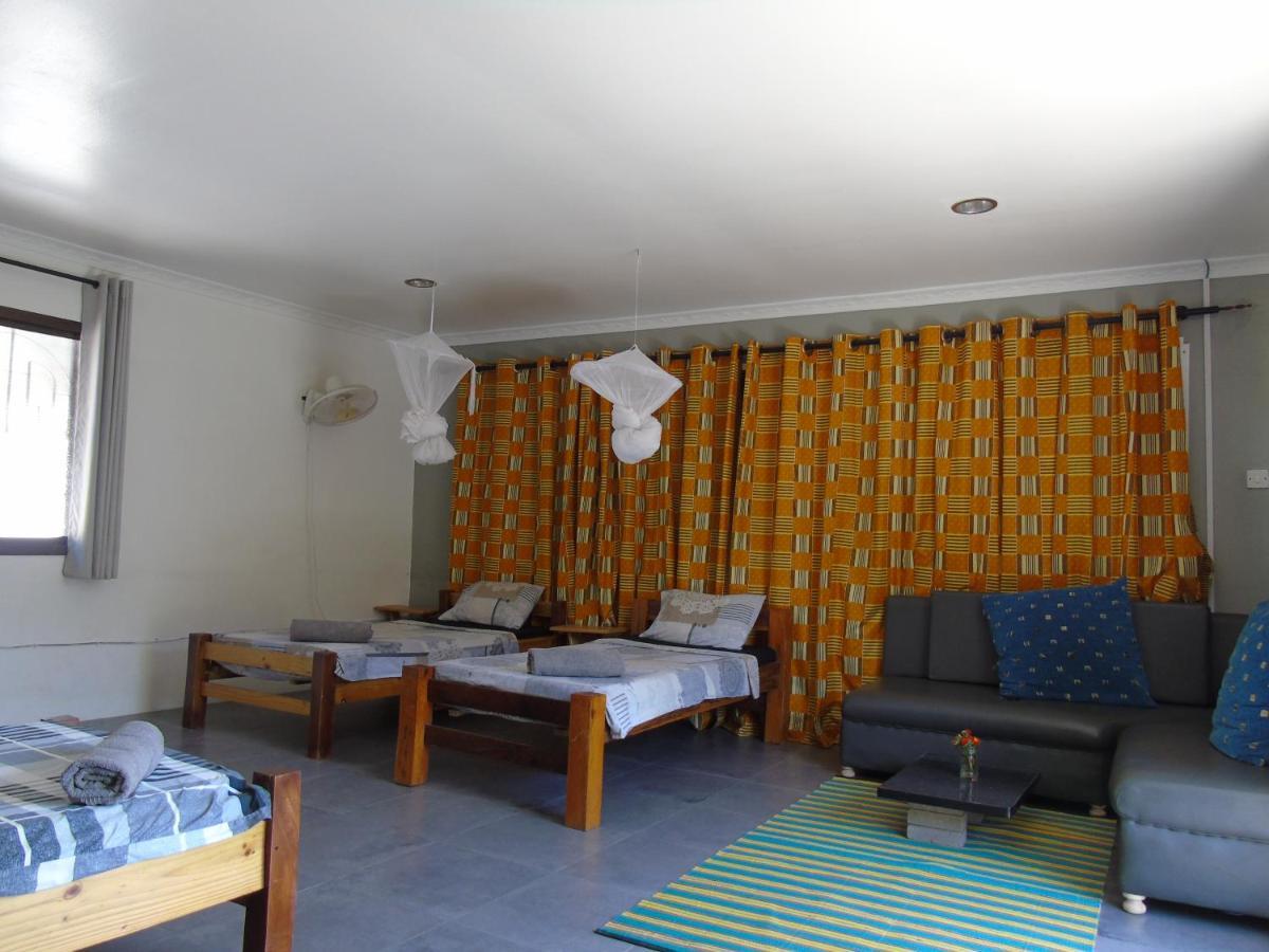 Idc Guest House Багамойо Екстер'єр фото